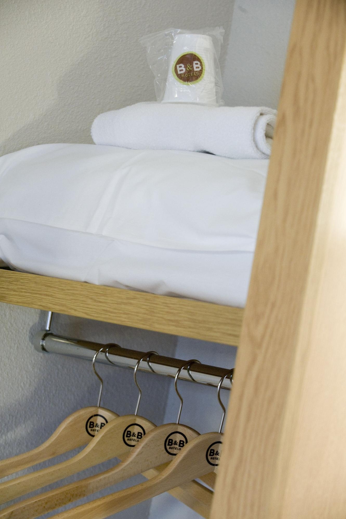 B&B Hotel Goussainville Cdg Bagian luar foto
